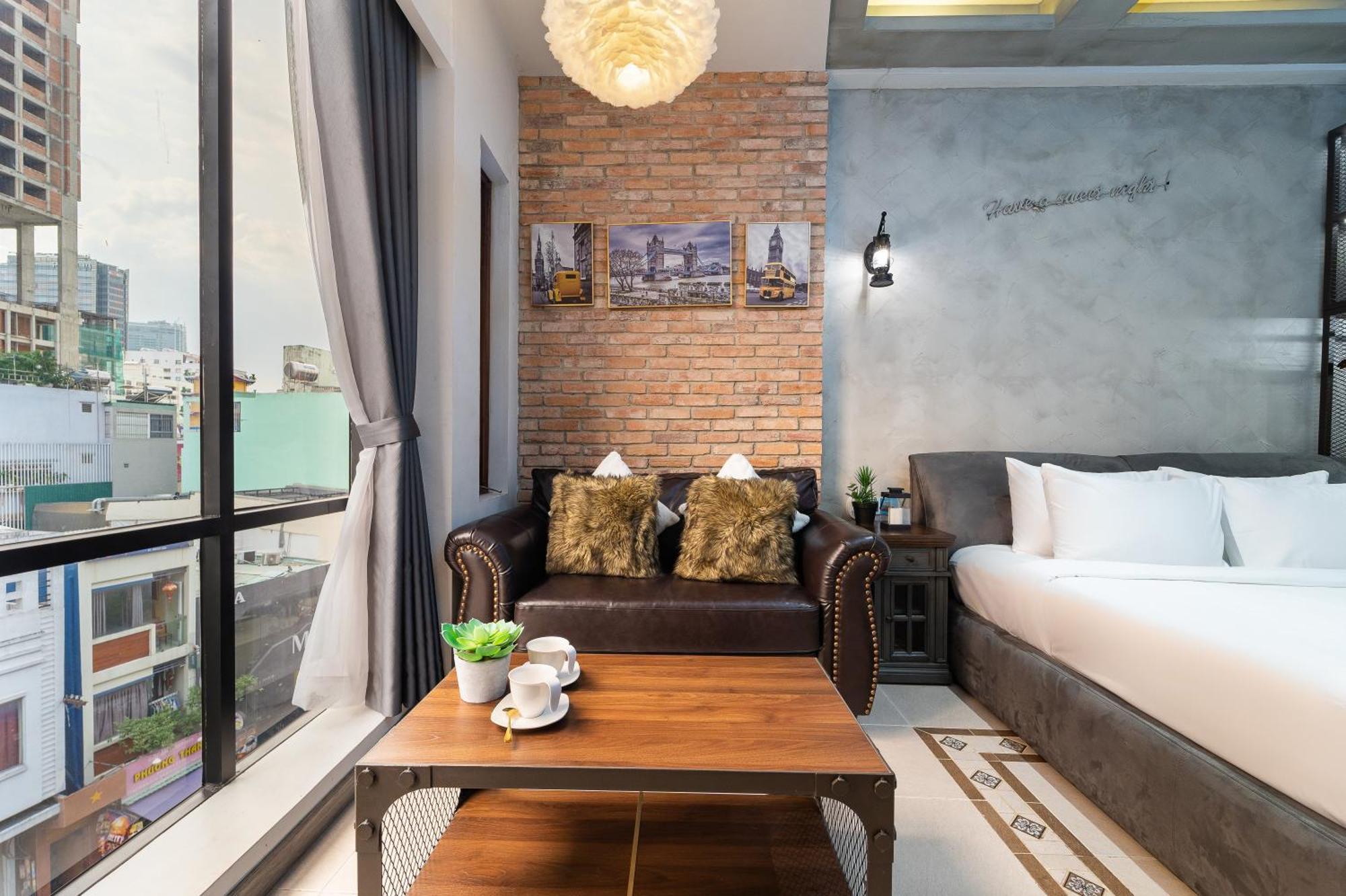 Tg Boutique 3*